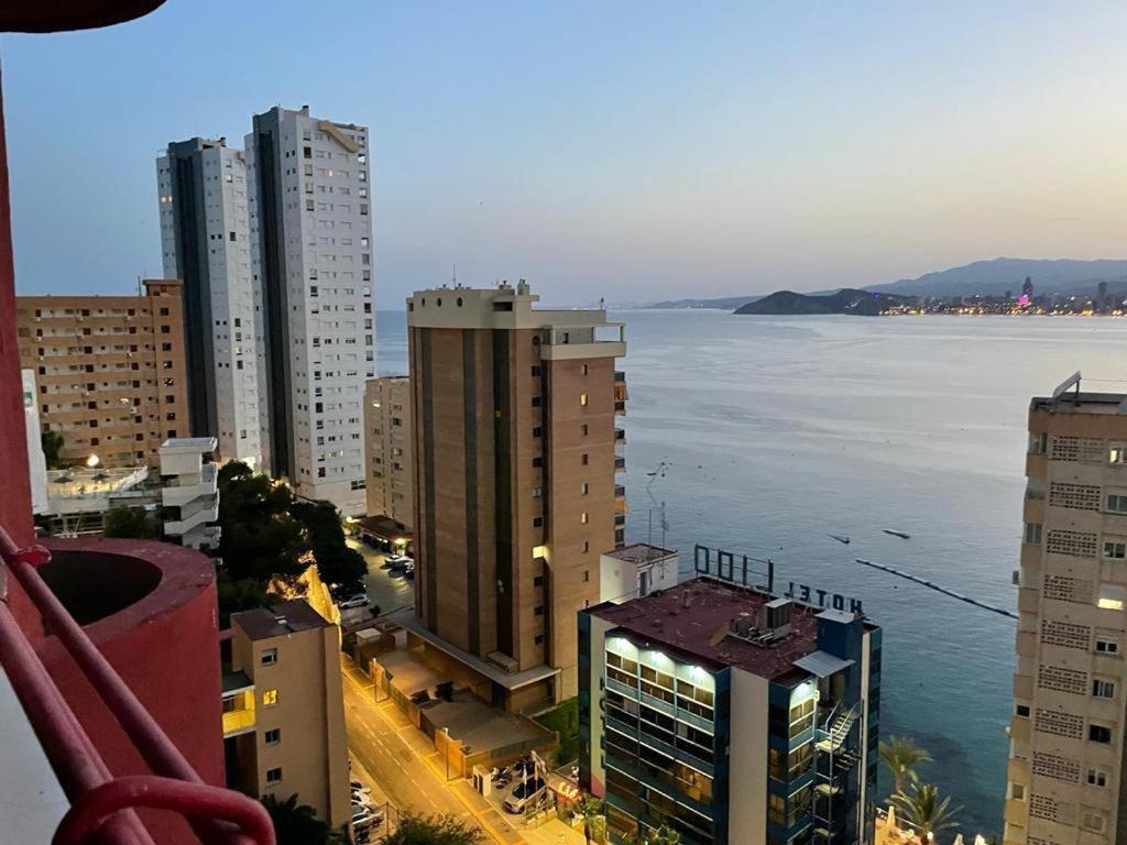 Apartamento Don Miguel 2 เบนิดอร์ม ภายนอก รูปภาพ